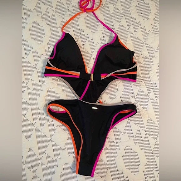 🆕🔥PINK VICTORIA SECRETS GORGEOUS&VERY SEXY CURVACEOUS 1PIECE BATHING SUIT NWOT - Picture 2 of 7